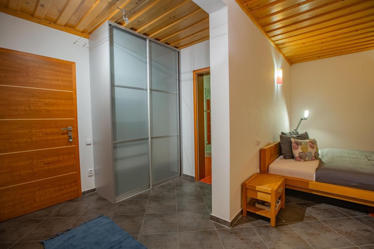 Liptovský Mikuláš Bungalov Komfort מראה חיצוני תמונה