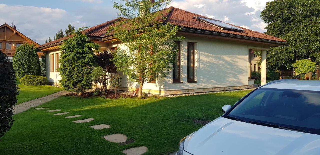 Liptovský Mikuláš Bungalov Komfort מראה חיצוני תמונה